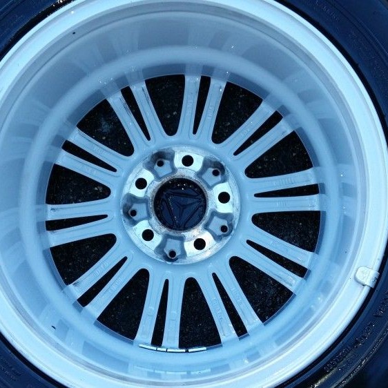 Alufelg etter rens – ren og blank felg