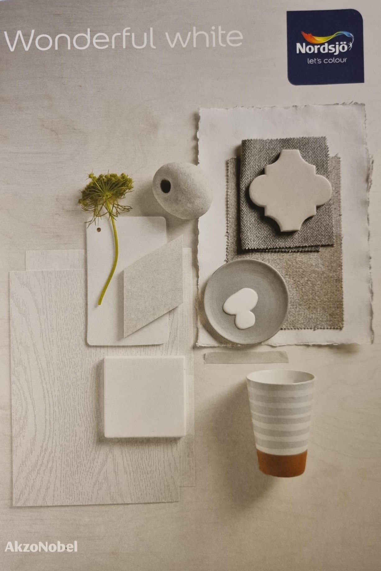 Fargekart - Wonderful White